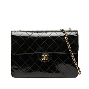 Pre-Loved Chanel Jumbo Classic Patent Single Flap